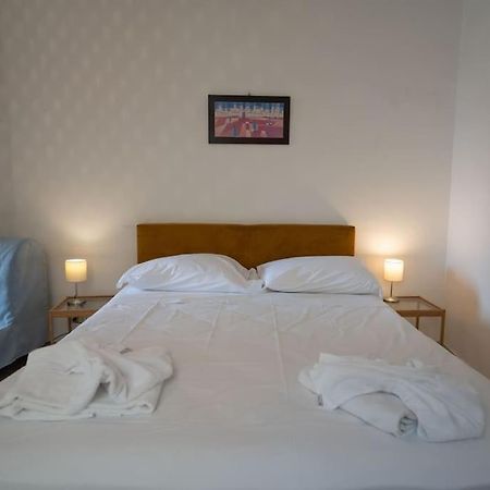 Terrazza San Domenico By Dimorra Apartment เนเปิลส์ ภายนอก รูปภาพ