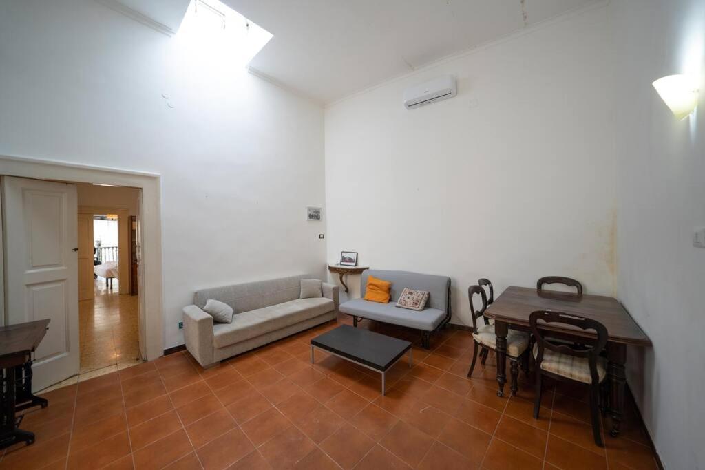 Terrazza San Domenico By Dimorra Apartment เนเปิลส์ ภายนอก รูปภาพ